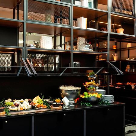 Le Méridien Viena Exterior foto The kitchen at the restaurant