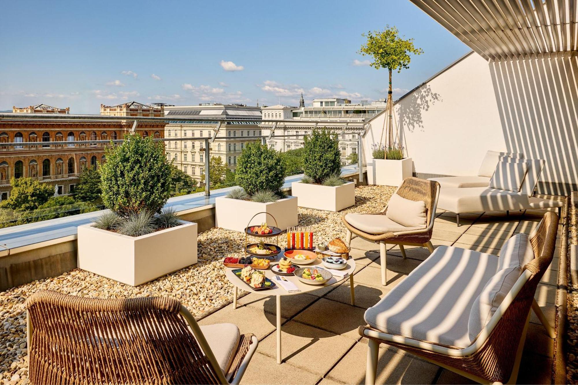 Le Méridien Viena Exterior foto The Terrace