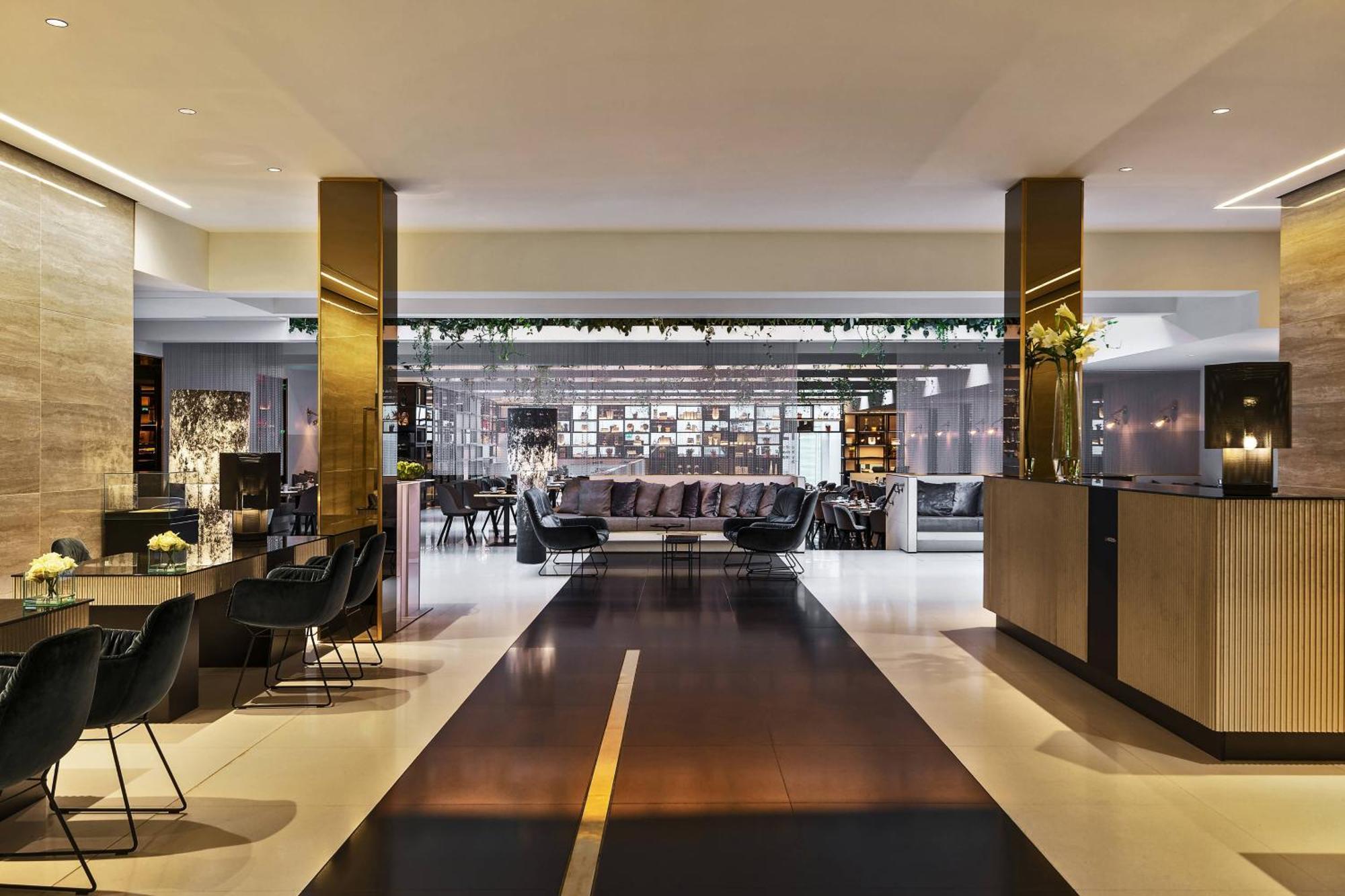 Le Méridien Viena Exterior foto The lounge at London Heathrow Airport